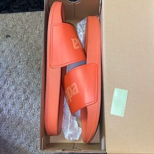 Size 12 Kappa slides orange